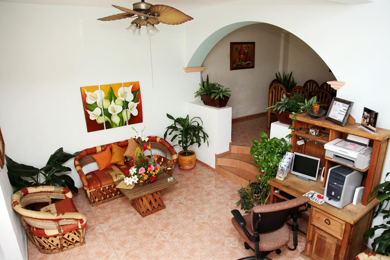 Hostal Casa Blanca Comala ภายนอก รูปภาพ