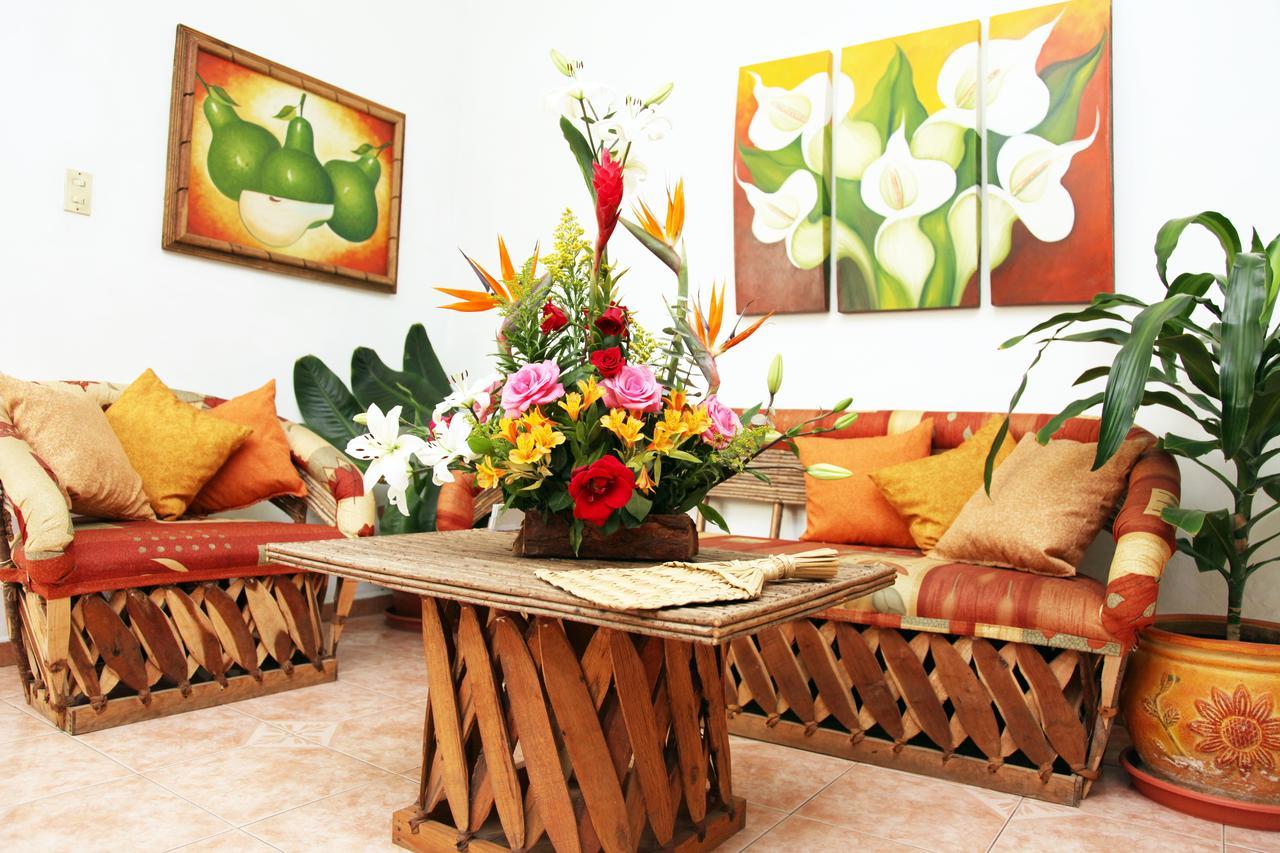 Hostal Casa Blanca Comala ภายนอก รูปภาพ